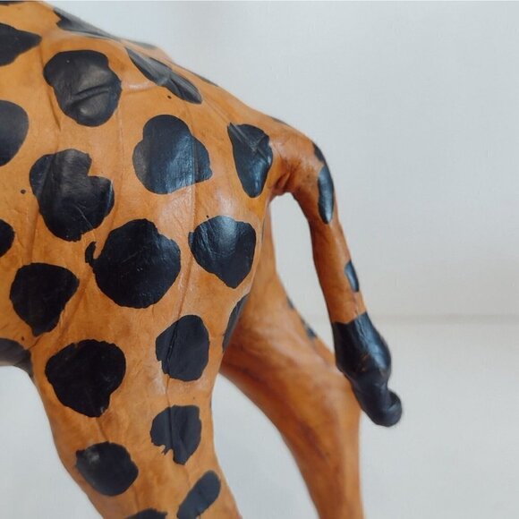 Vtg Set Of Hand Crafted Leather Wrapped Giraffe Figurines Statues 16" Glass Eye - Picture 9 of 13